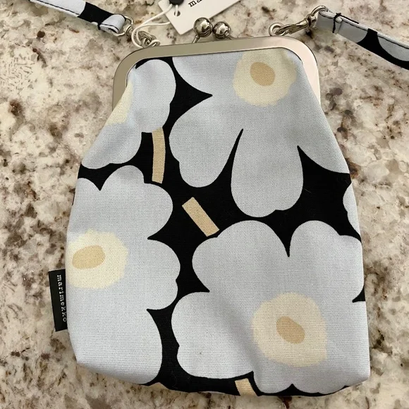 Marimekko Ainikki Mini Unikko Light Blue/Black Purse ~ Shoulder/Crossbody - Picture 2 of 6